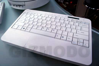 Illustration for article titled First Fondle: Sony Vaio TP1